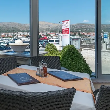 Hotel Palace Trogir