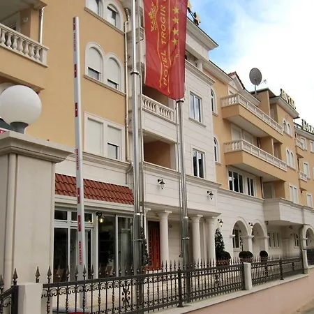 Palace טרוגיר