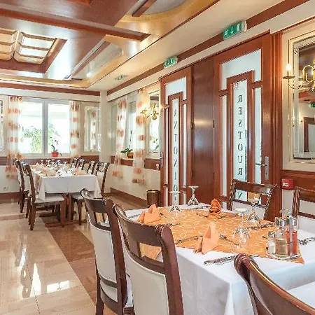 توجيربالاس فندق تروغير