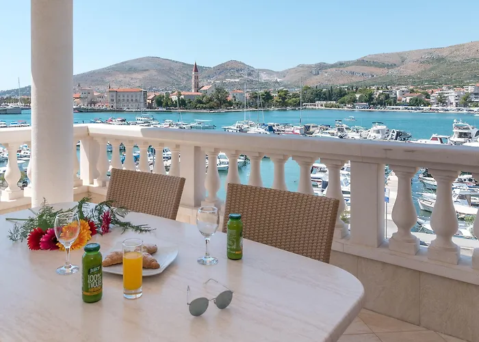 Palace 4* Trogir