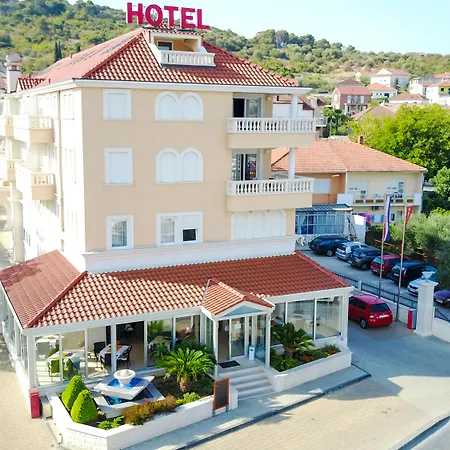 Palace 4* Trogir