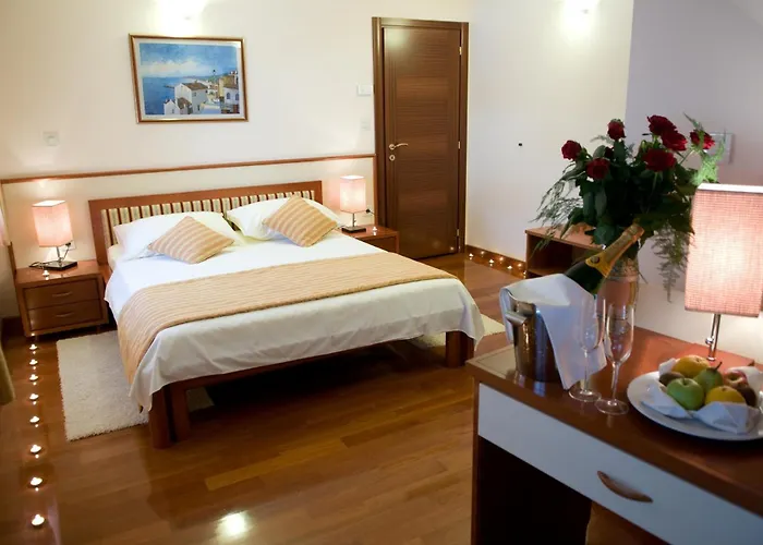 Palace 4*