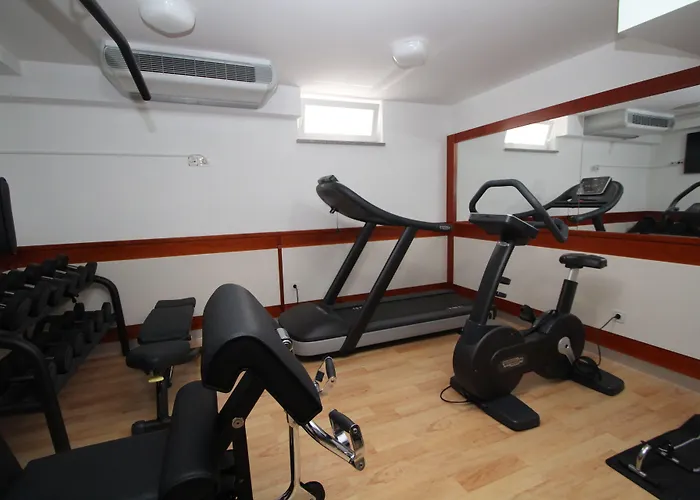 特洛吉尔宫殿酒店 酒店