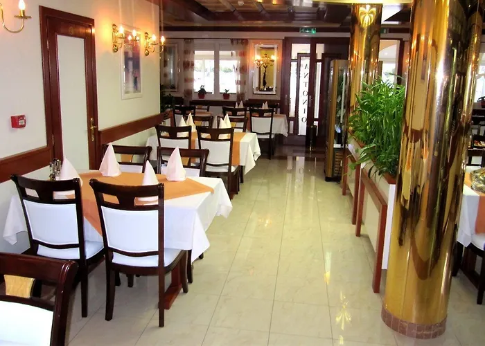 Ξενοδοχείο Palace 4*